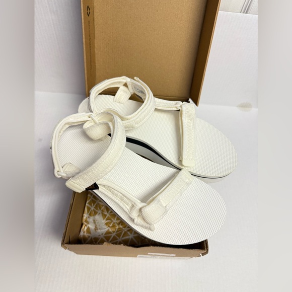 Teva Flatform Universal Mesh Print White Sandals New in Box Size 10 Evereve - Picture 5 of 9